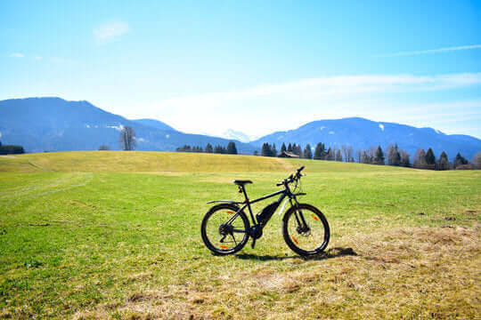 Family E-Biking Adventures: Essential Tips for Safe and Fun Rides with Kids