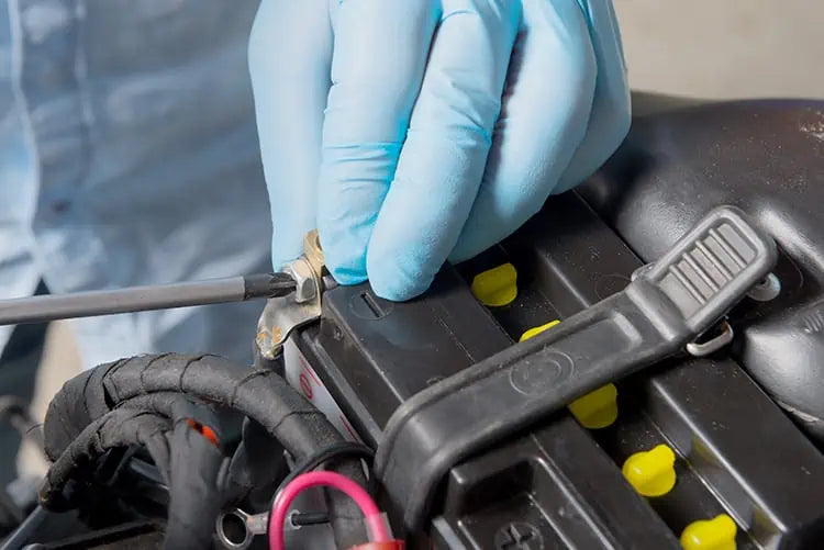 E-Bike Battery Terminal Cleaning: Complete Electrical Maintenance Guide