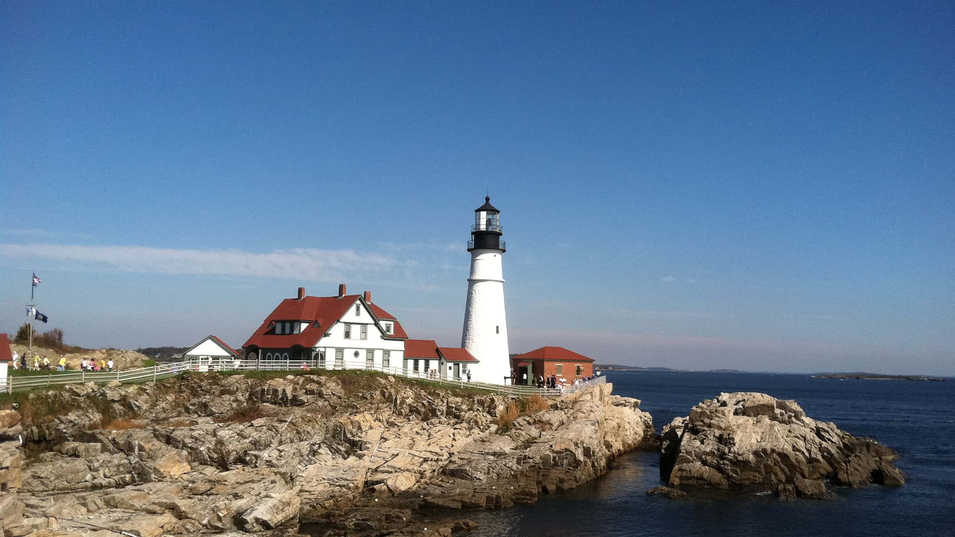 Discover Coastal Heritage: Electric Bike Lighthouse Tours with MoVcan E-Bikes