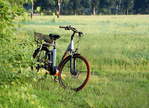 Road eBike vs. Commuter eBike: Understanding the Key Differences